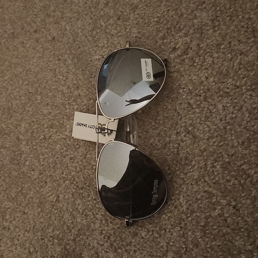 Silver Metallic Mirror Tinted Glasses View 2